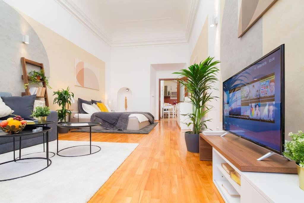 Lovely Historical In Mala Strana - N1st Apartament